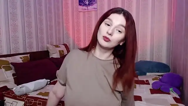 Snapshot of JulthHell chatting on 02/07/26, 01:42 JulthHell online show from 02/07/26, 01:42