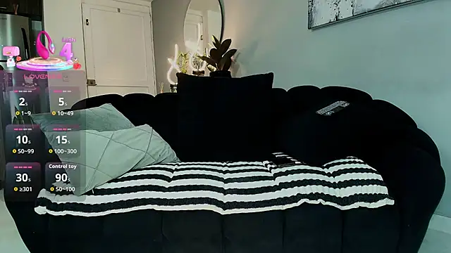 Snapshot of Damon-benet chatting on 11/20/25, 02:01 Damon-benet online show from 11/20/25, 02:01