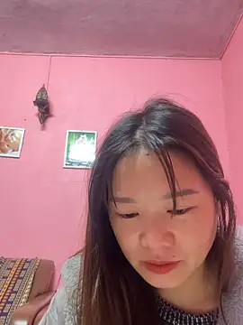 Snapshot of Hellen_111 chatting on 12/06/24, 01:29 Hellen 111 online show from 12/06/24, 01:29