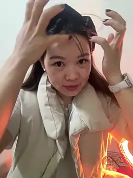 Snapshot of Hellen_111 chatting on 02/03/25, 03:53 Hellen 111 online show from 02/03/25, 03:53