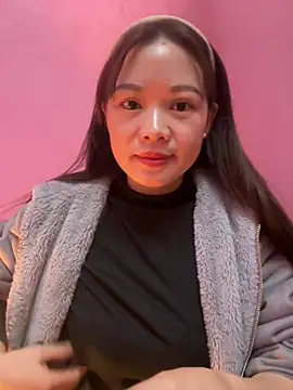 Snapshot of Hellen_111 chatting on 02/27/25, 07:23 Hellen 111 online show from 02/27/25, 07:23