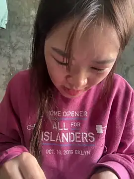 Snapshot of Hellen_111 chatting on 02/28/25, 08:53 Hellen 111 online show from 02/28/25, 08:53