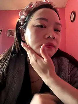 Snapshot of Hellen_111 chatting on 09/27/25, 07:35 Hellen 111 online show from 09/27/25, 07:35