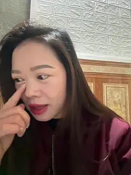 Snapshot of Hellen_111 chatting on 11/05/25, 01:49 Hellen 111 online show from 11/05/25, 01:49