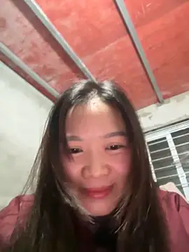 Snapshot of Hellen_111 chatting on 11/05/25, 02:06 Hellen 111 online show from 11/05/25, 02:06