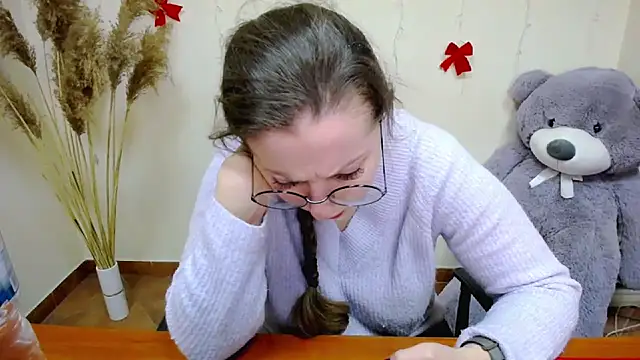  Annabelle Lee online show from 12/26/24, 07:24