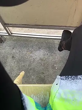 Snapshot of Big-dick_1 chatting on 09/11/25, 06:52 Big-dick 1 online show from 09/11/25, 06:52