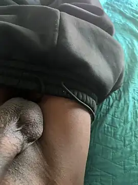 Snapshot of Big-dick_1 chatting on 10/12/25, 02:05 Big-dick 1 online show from 10/12/25, 02:05