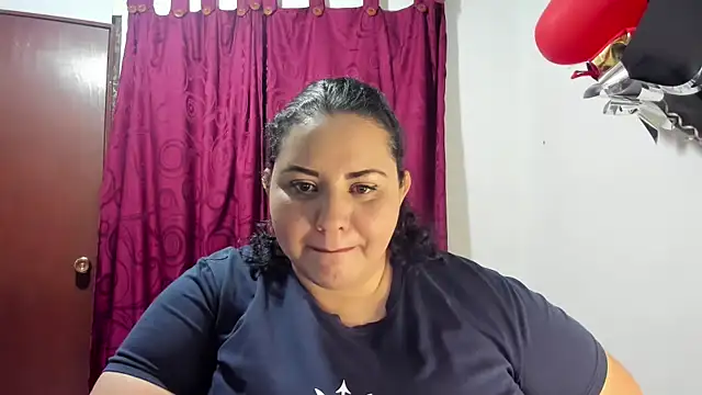 tetasgrandes karol online show from 12/31/24, 08:23