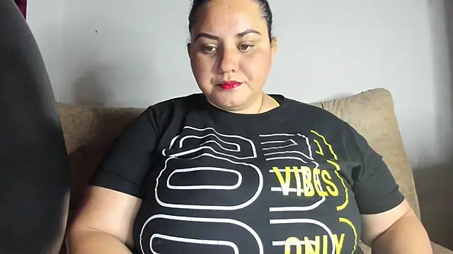 tetasgrandes karol online show from 09/13/25, 07:02