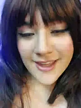 ItsNaiixa online show from 12/28/24, 09:40