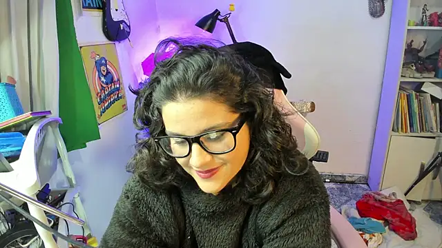 ItsNaiixa online show from 12/30/24, 02:53