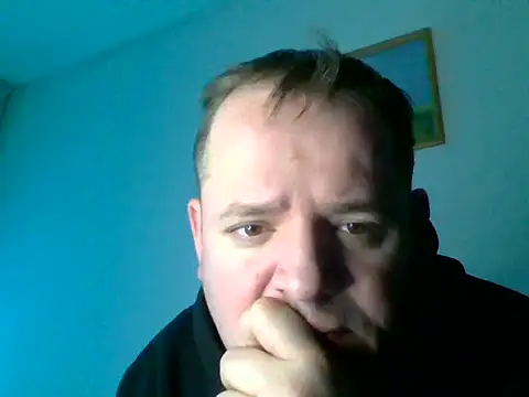 lobito1997 online show from 03/17/25, 06:32