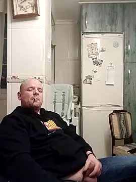 lobito1997 online show from 02/19/26, 07:15
