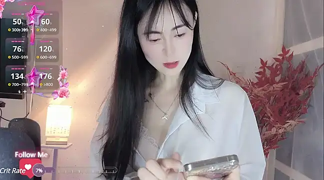 Snapshot of Lisa-s chatting on 03/04/25, 10:02 Lisa-s online show from 03/04/25, 10:02