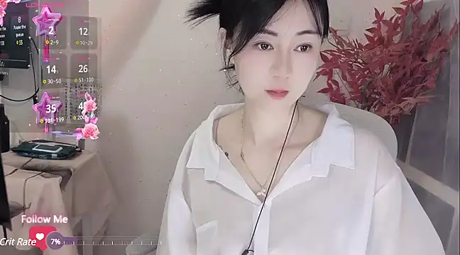 Snapshot of Lisa-s chatting on 03/04/25, 01:06 Lisa-s online show from 03/04/25, 01:06