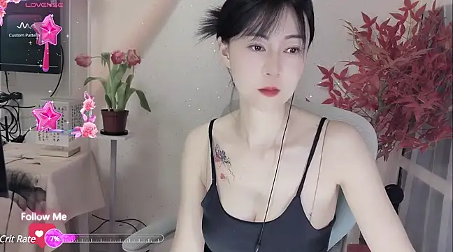 Snapshot of Lisa-s chatting on 03/13/25, 01:18 Lisa-s online show from 03/13/25, 01:18