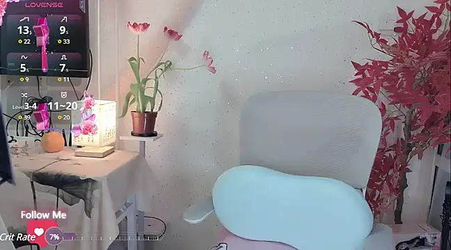 Snapshot of Lisa-s chatting on 03/15/25, 07:42 Lisa-s online show from 03/15/25, 07:42