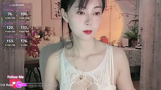 Snapshot of Lisa-s chatting on 09/20/25, 11:06 Lisa-s online show from 09/20/25, 11:06