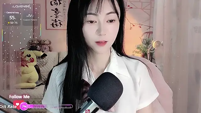 Snapshot of Lisa-s chatting on 11/26/25, 02:12 Lisa-s online show from 11/26/25, 02:12