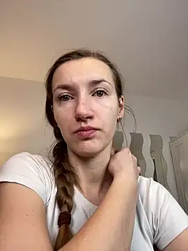 Snapshot of KateRedgar chatting on 02/25/25, 01:50 KateRedgar online show from 02/25/25, 01:50