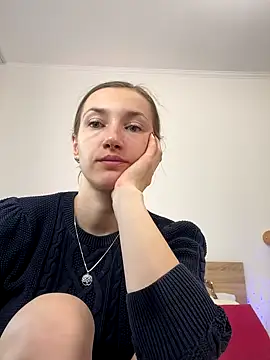 Snapshot of KateRedgar chatting on 09/30/25, 01:05 KateRedgar online show from 09/30/25, 01:05