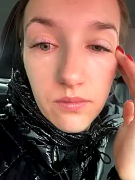 KateRedgar online show from 11/06/25, 07:20