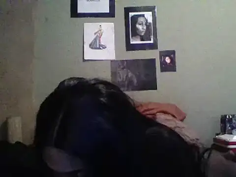 Snapshot of Moorella1 chatting on 03/21/25, 05:11 Moorella1 online show from 03/21/25, 05:11