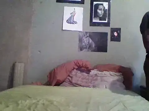 Snapshot of Moorella1 chatting on 03/22/25, 06:33 Moorella1 online show from 03/22/25, 06:33