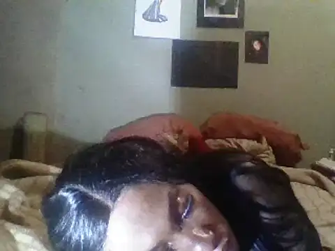 Snapshot of Moorella1 chatting on 03/23/25, 12:15 Moorella1 online show from 03/23/25, 12:15