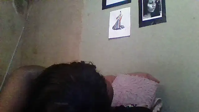 Snapshot of Moorella1 chatting on 09/17/25, 06:26 Moorella1 online show from 09/17/25, 06:26