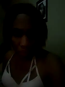 Snapshot of Moorella1 chatting on 10/18/25, 04:59 Moorella1 online show from 10/18/25, 04:59