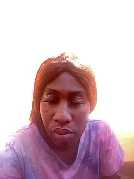 Snapshot of Moorella1 chatting on 11/19/25, 06:46 Moorella1 online show from 11/19/25, 06:46