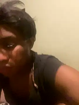 Snapshot of Moorella1 chatting on 11/25/25, 07:25 Moorella1 online show from 11/25/25, 07:25