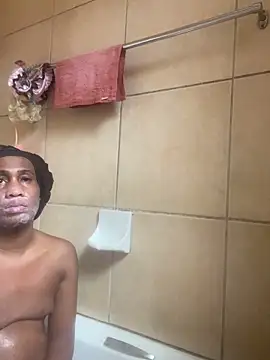 Snapshot of Moorella1 chatting on 11/26/25, 12:28 Moorella1 online show from 11/26/25, 12:28