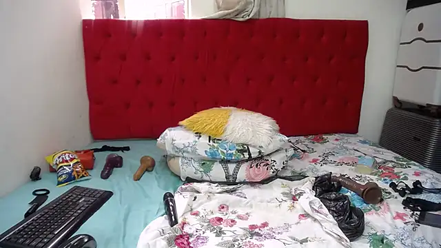 GaggingQueenxx online show from 03/09/25, 10:30