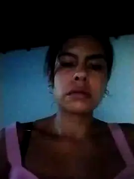 Snapshot of Alanagracia chatting on 01/06/25, 10:37 Alanagracia online show from 01/06/25, 10:37