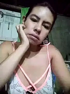 Snapshot of Alanagracia chatting on 02/20/25, 10:48 Alanagracia online show from 02/20/25, 10:48