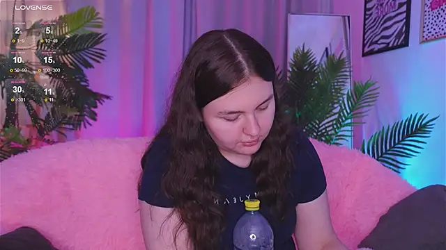 Mia  Peach online show from 03/10/25, 01:45