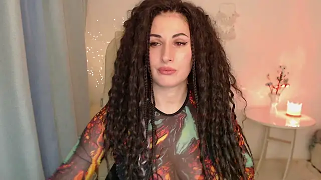 Snapshot of MaryMalory11 chatting on 02/06/25, 06:13 MaryMalory11 online show from 02/06/25, 06:13