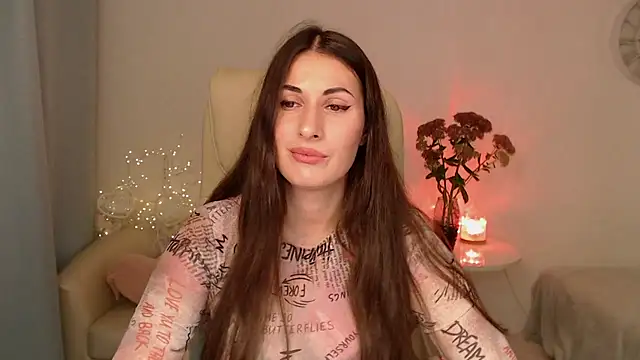 Snapshot of MaryMalory11 chatting on 10/07/25, 04:59 MaryMalory11 online show from 10/07/25, 04:59