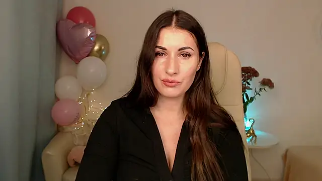 Snapshot of MaryMalory11 chatting on 10/15/25, 04:40 MaryMalory11 online show from 10/15/25, 04:40