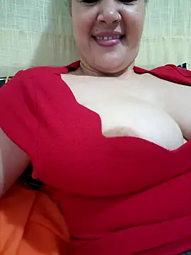 lamorbosa37 online show from 12/18/24, 05:00