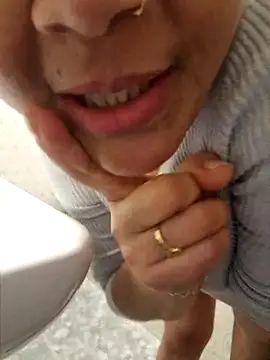 lamorbosa37 online show from 02/18/26, 02:24