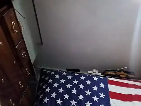 Snapshot of 69LanceRomance69 chatting on 01/18/26, 09:57 69LanceRomance69 online show from 01/18/26, 09:57