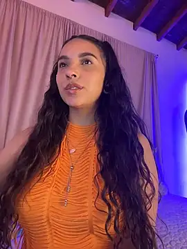 Snapshot of ThaliaRivera_ chatting on 06/07/26, 05:44 ThaliaRivera online show from 06/07/26, 05:44