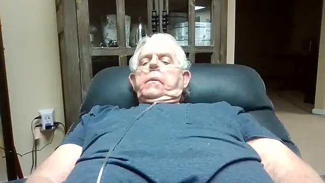 bootlegmanz online show from 04/14/26, 12:05