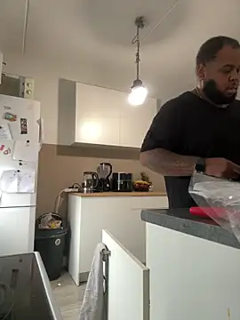 JhonnaFrrr online show from 12/18/24, 12:18