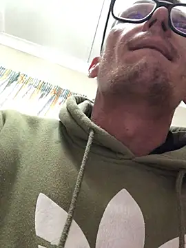 Snapshot of TheSouthernKing chatting on 07/07/26, 06:47 TheSouthernKing online show from 07/07/26, 06:47