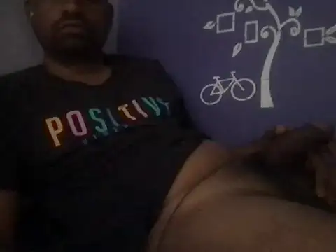 Snapshot of shreess2323 chatting on 11/05/25, 07:30 shreess2323 online show from 11/05/25, 07:30